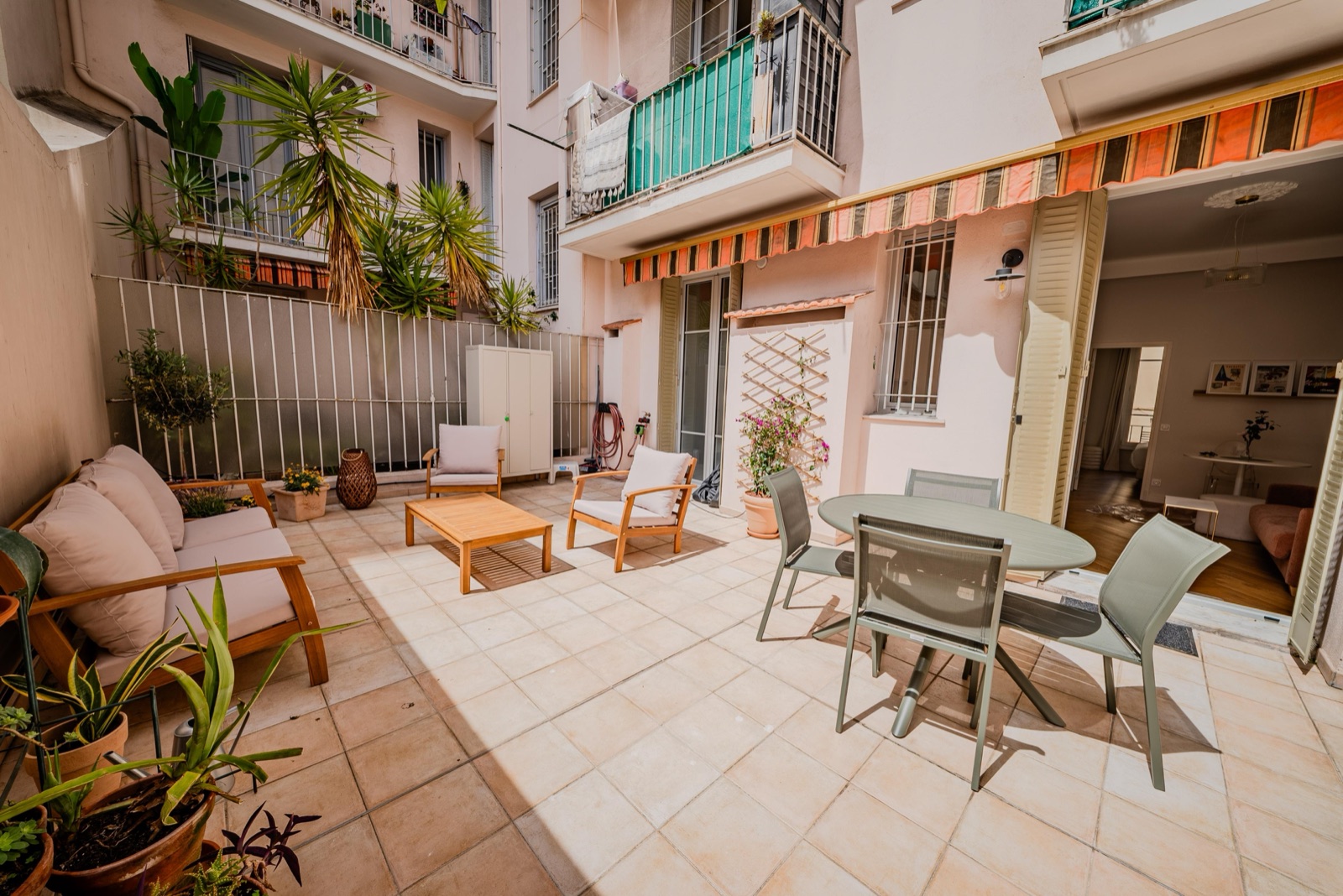 Terrasse — salon